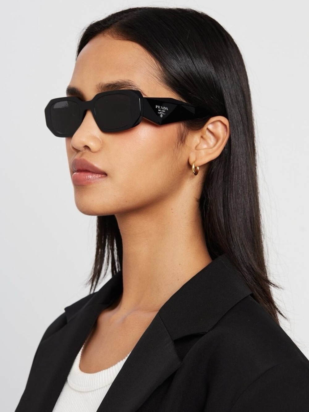 PRADA Sunglasses Small Geometric Symbole In Acetate Black PR 17WS - Picture 6 of 6